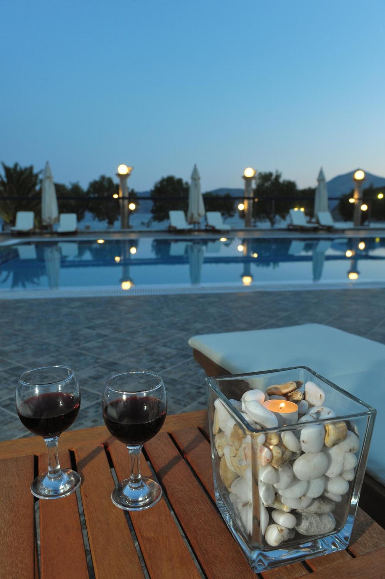 Lagada Beach Hotel Adamantas Eksteriør billede