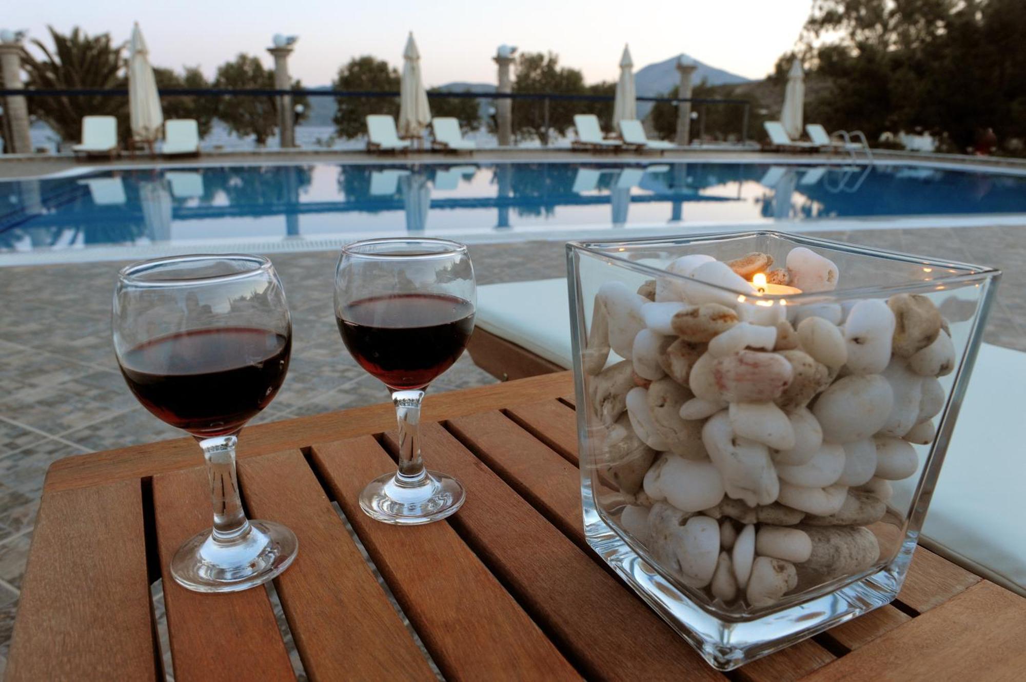 Lagada Beach Hotel Adamantas Eksteriør billede