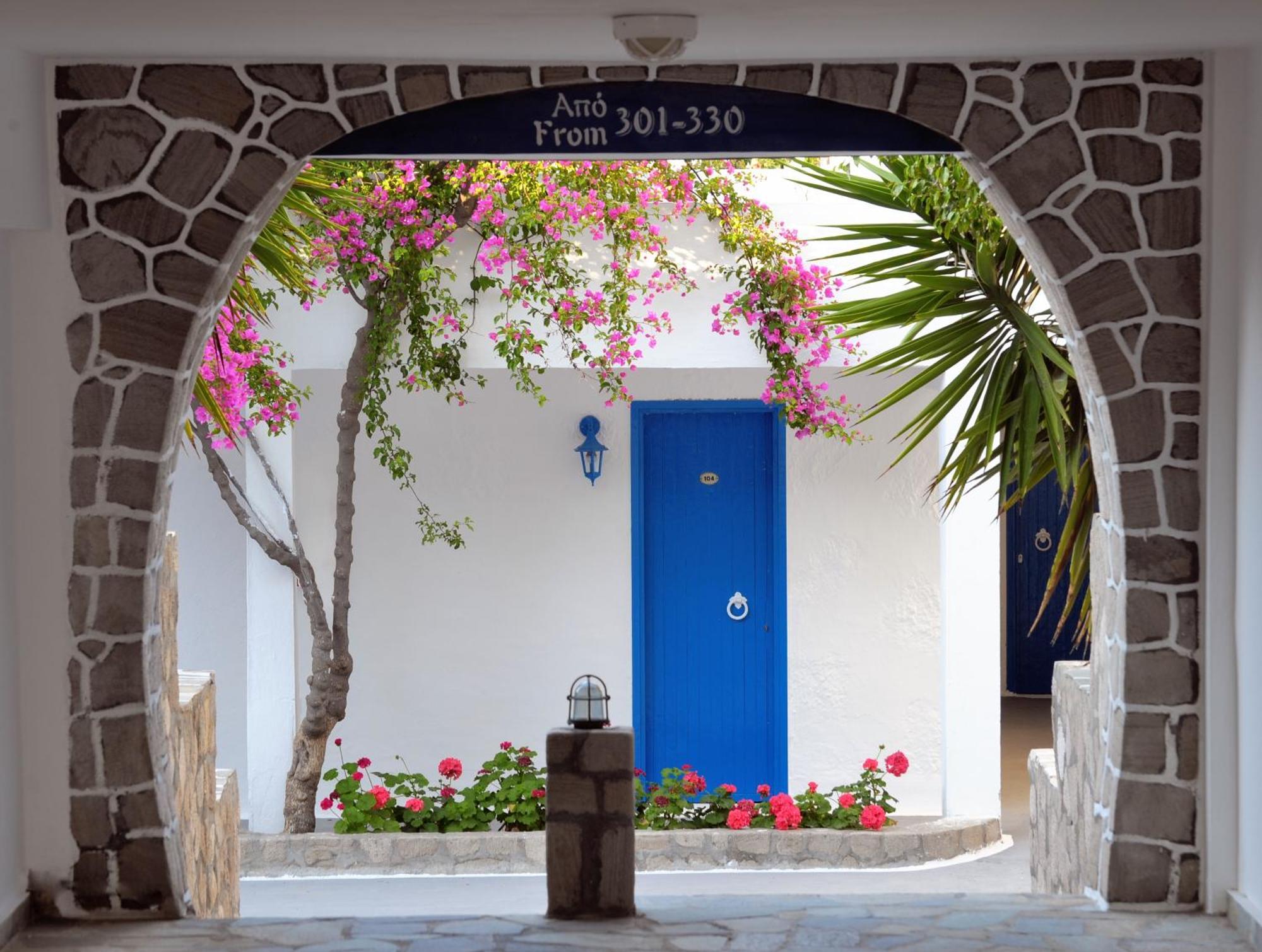 Lagada Beach Hotel Adamantas Eksteriør billede